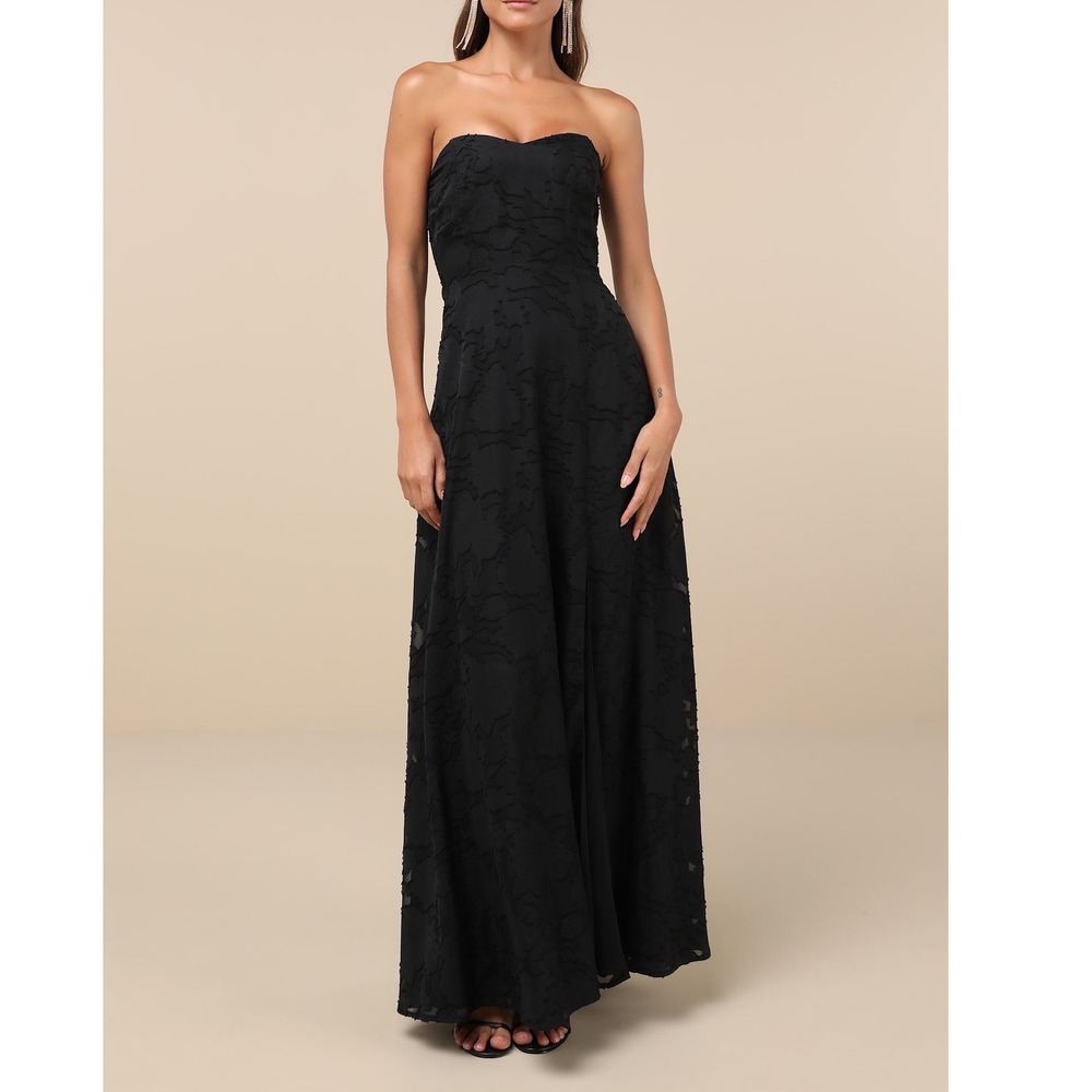 NWT Lulus Garden of Romance Black Floral Burnout Strapless Maxi Dress Small - Picture 2 of 10